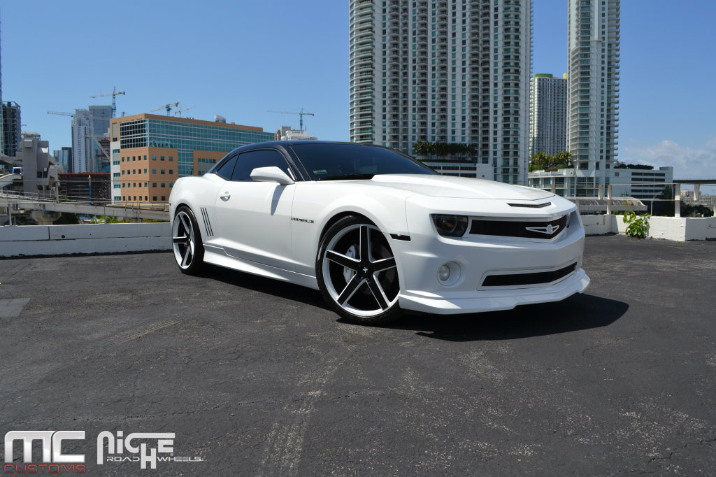 photo 3 Chevrolet Camaro custom wheels Niche Milan - M134 22x9.0, ET , tire size 265/35 R22. 22x10.5 ET 295/30 R22