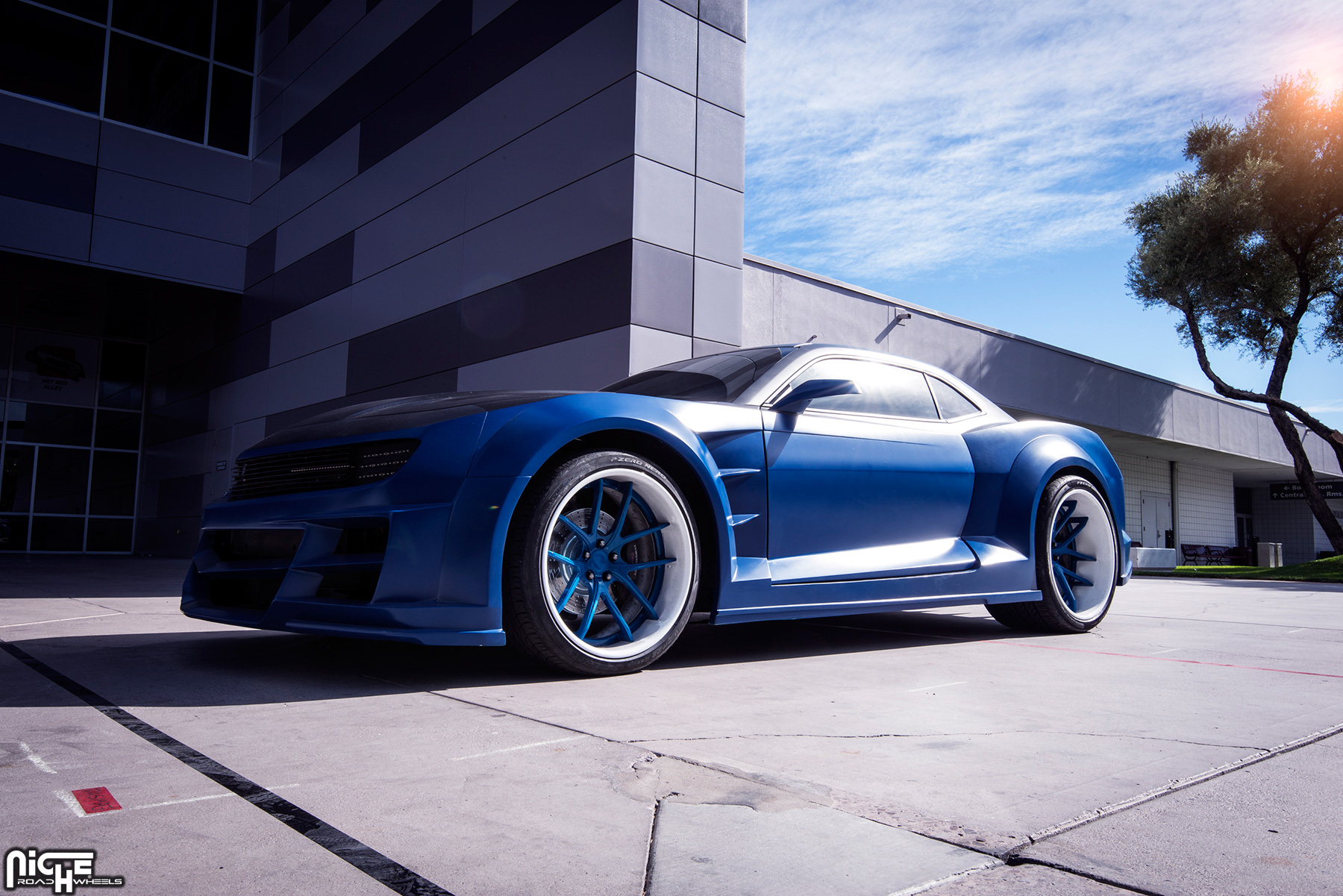 photo 3 Chevrolet Camaro custom wheels Niche Targa 22x11.0, ET , tire size X R22. 24x15.0 ET 