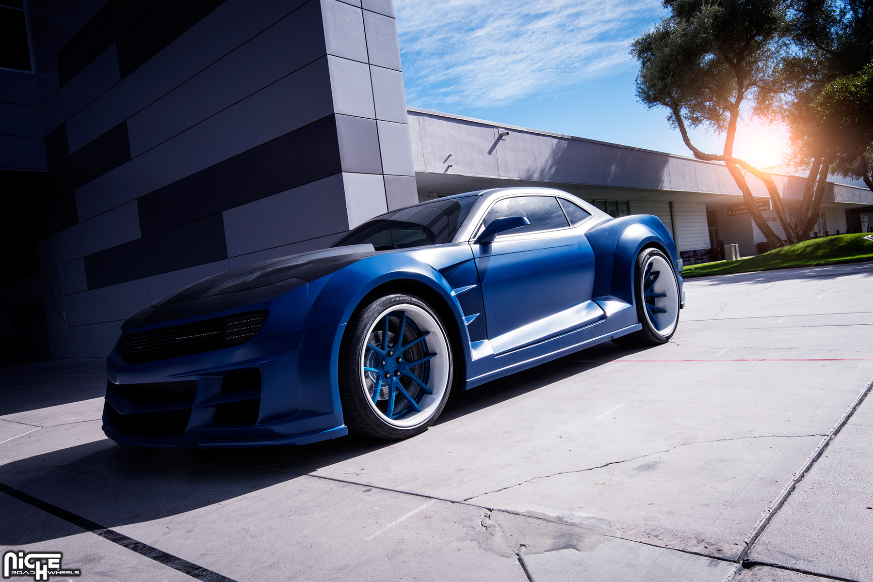 photo 4 Chevrolet Camaro custom wheels Niche Targa 22x11.0, ET , tire size X R22. 24x15.0 ET 