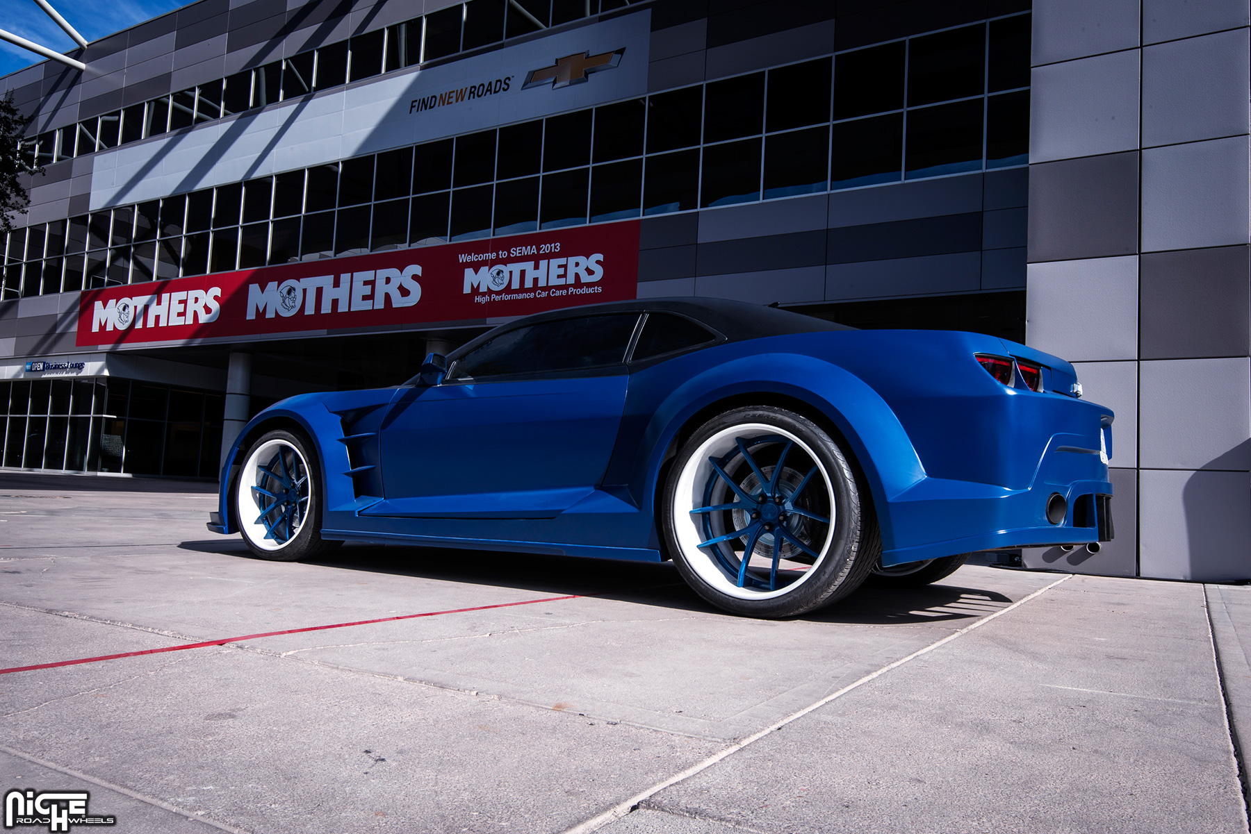 photo 5 Chevrolet Camaro custom wheels Niche Targa 22x11.0, ET , tire size X R22. 24x15.0 ET 
