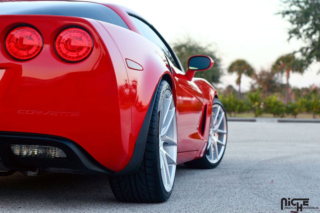 photo 1 Chevrolet Corvette custom wheels Niche Targa - M131 19x8.5, ET +35, tire size X R19. 20x10.0 ET+40 