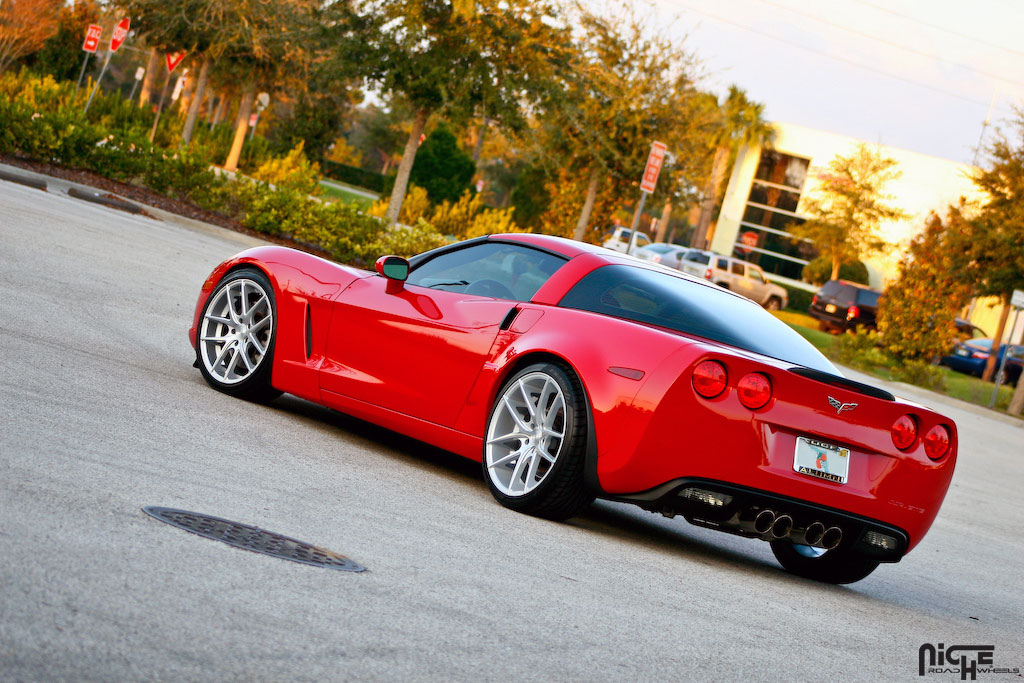 photo 5 Chevrolet Corvette custom wheels Niche Targa - M131 19x8.5, ET +35, tire size X R19. 20x10.0 ET+40 