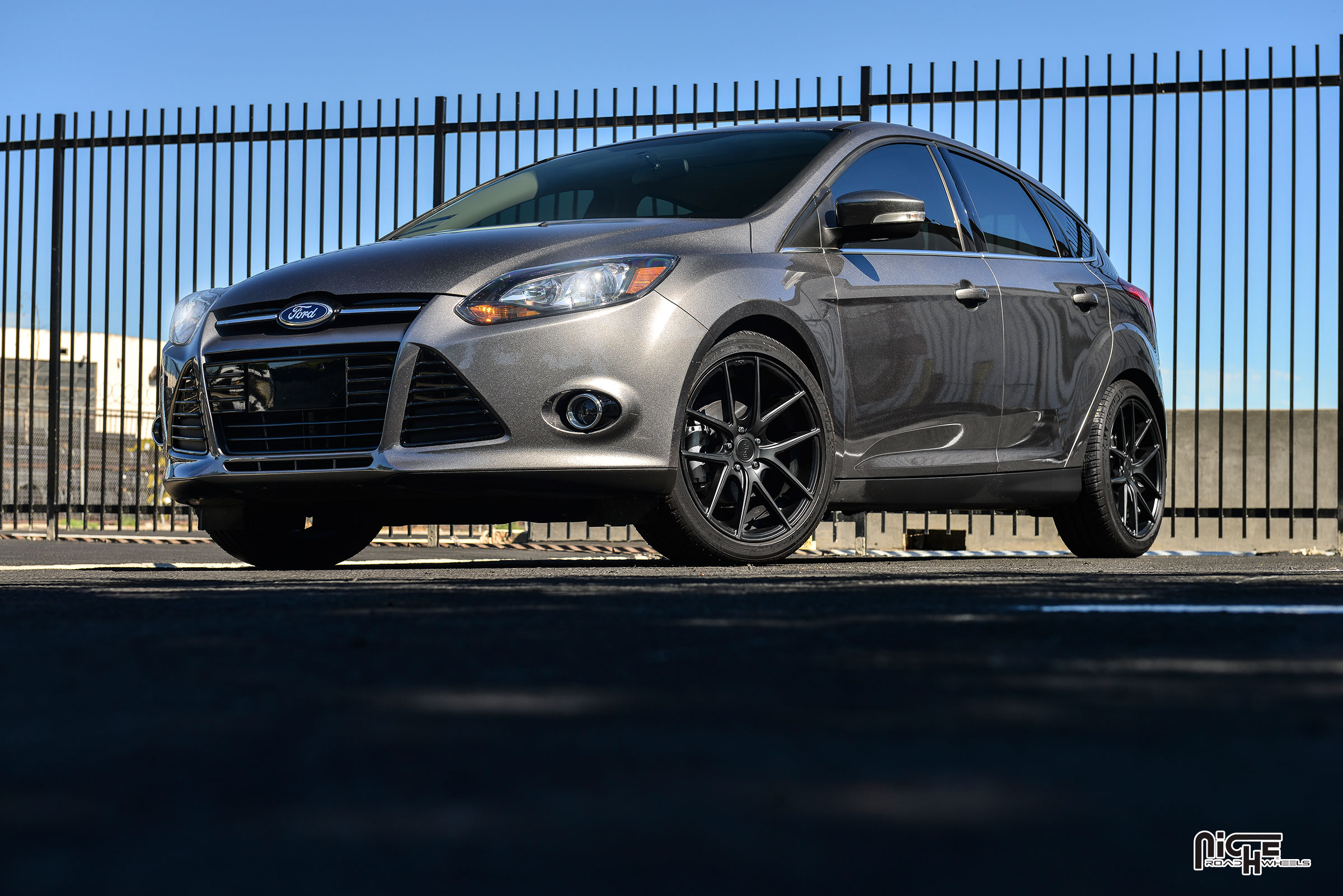 photo 4 Ford Focus custom wheels Niche Targa - M130  18x8.0, ET , tire size X R18. x ET 