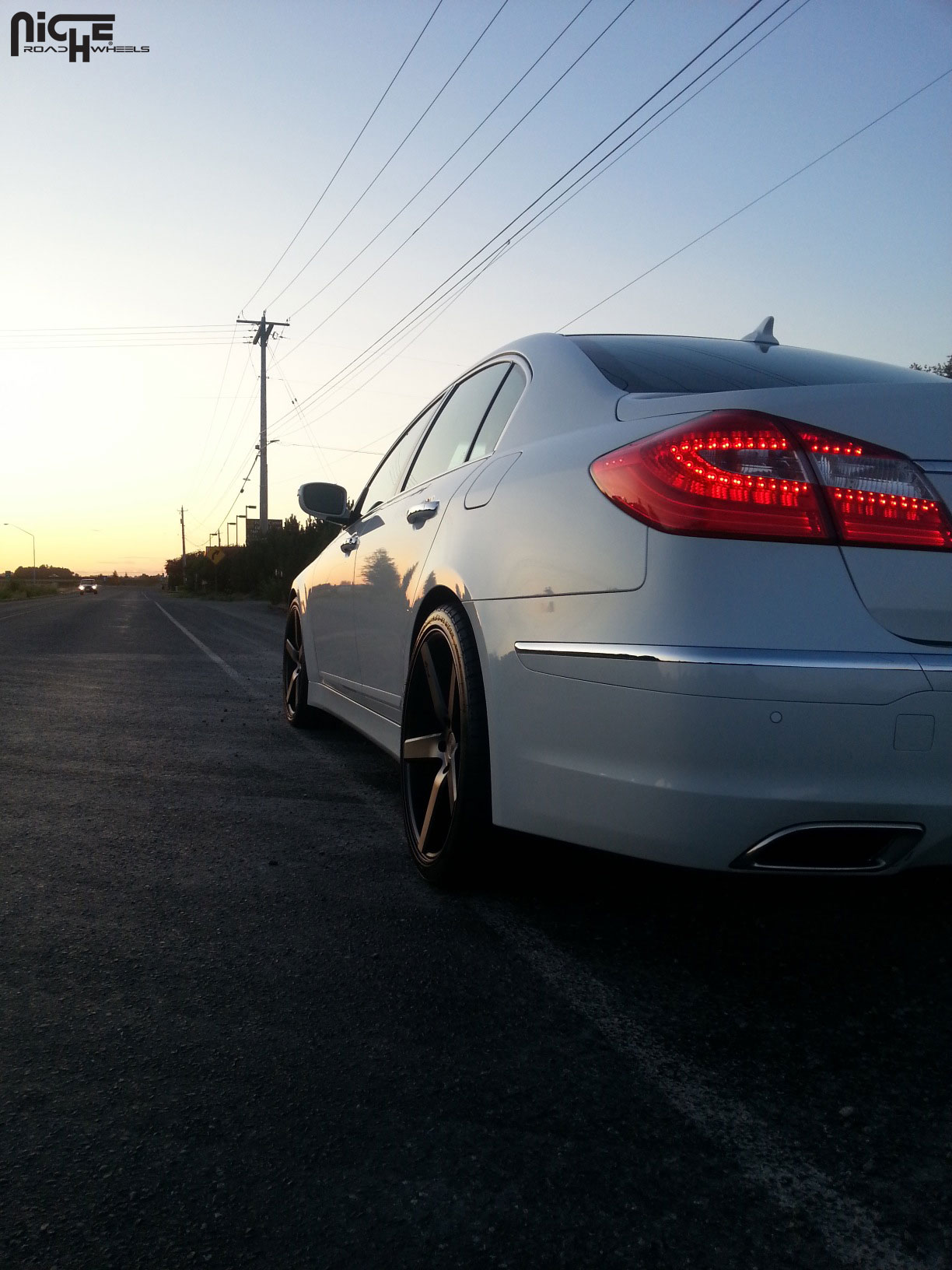photo 3 Hyundai Genesis custom wheels Niche Milan - M134 20x8.5, ET , tire size 255/35 R20. 20x10.0 ET 285/30 R20