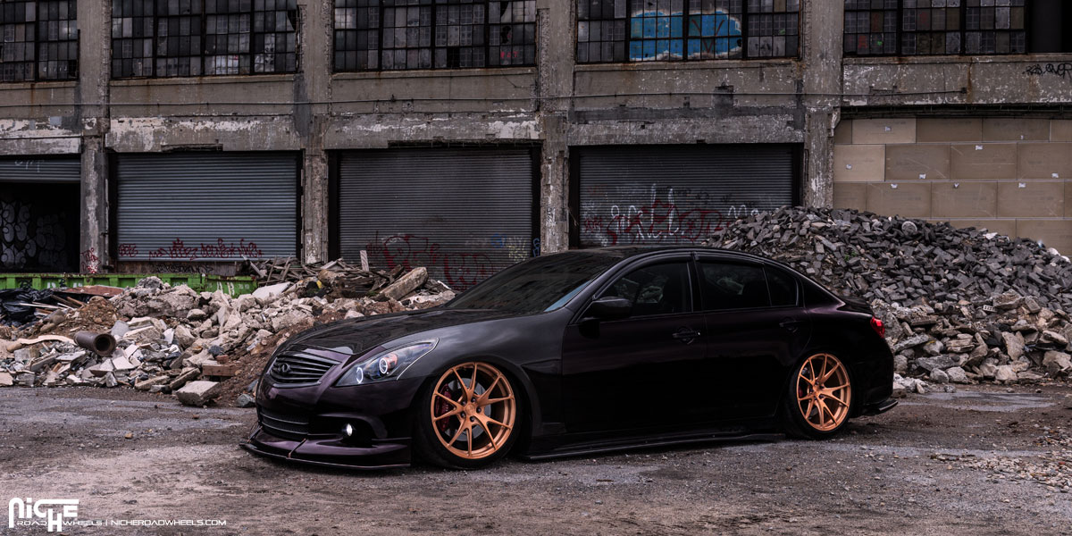 photo 5 Infiniti G37 custom wheels Niche Stüttgart 20x9.0, ET , tire size 255/35 R20. 20x10.5 ET 295/30 R20