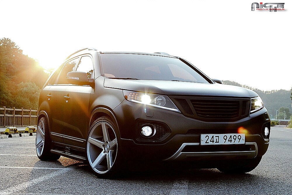 photo 1 Kia Sorento custom wheels Niche Milan - M135 20x, ET , tire size 285/30 R20. x ET 
