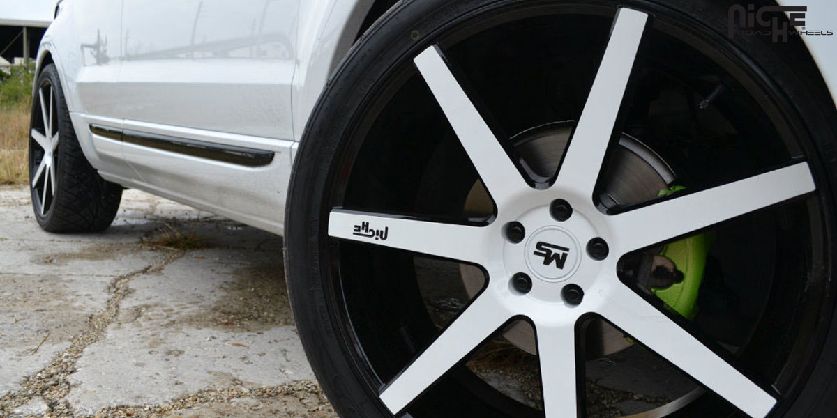 photo 1 Land Rover Range Rover Evoque custom wheels Niche Milan - M134 SUV 22x9.0, ET , tire size 265/35 R22. x ET 