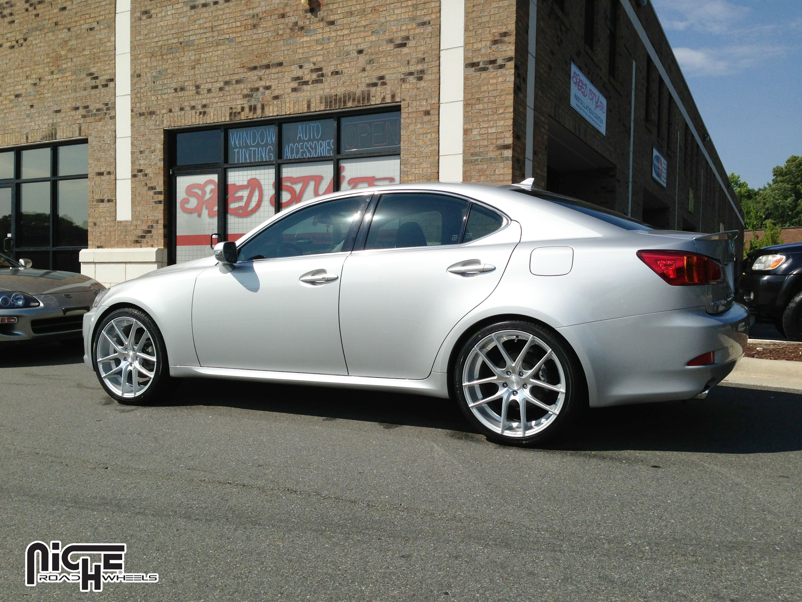photo 2 Lexus IS 250 custom wheels Niche Targa - M131 20x, ET , tire size X R20. x ET 