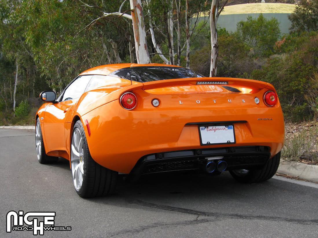 photo 3 Lotus Evora custom wheels Niche Stüttgart 19x, ET +48, tire size 235/35 R19. 19x ET+62 275/35 R19