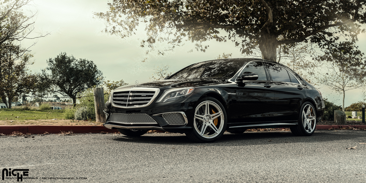 photo 1 Mercedes-Benz AMG S custom wheels Niche Mach V 21x, ET , tire size 265/35 R21. x ET 305/30 R