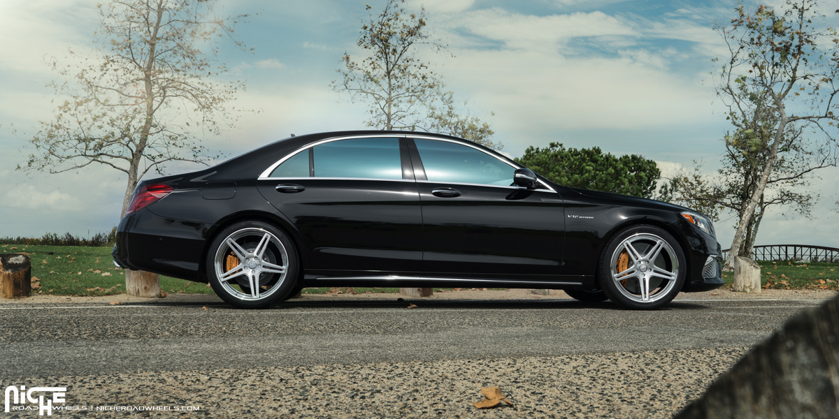 photo 2 Mercedes-Benz AMG S custom wheels Niche Mach V 21x, ET , tire size 265/35 R21. x ET 305/30 R