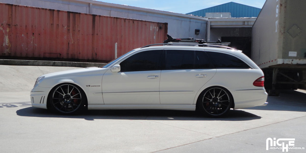 photo 4 Mercedes-Benz E-Class custom wheels Niche Vicenza - M154 20x10.0, ET , tire size 235/35 R20. 20x10.5 ET 265/30 R20