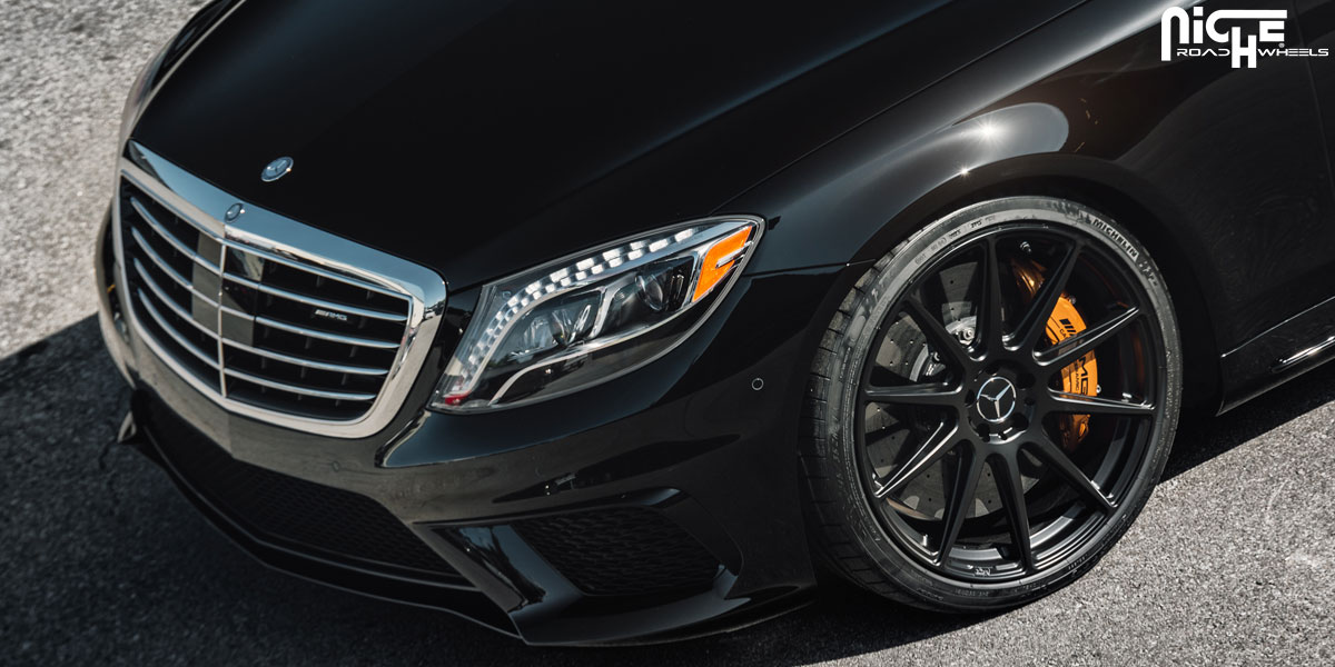 photo 1 Mercedes-Benz AMG S custom wheels Niche Essen - M147 21x9.0, ET , tire size 245/30 R21. 21x10.5 ET 295/30 R21
