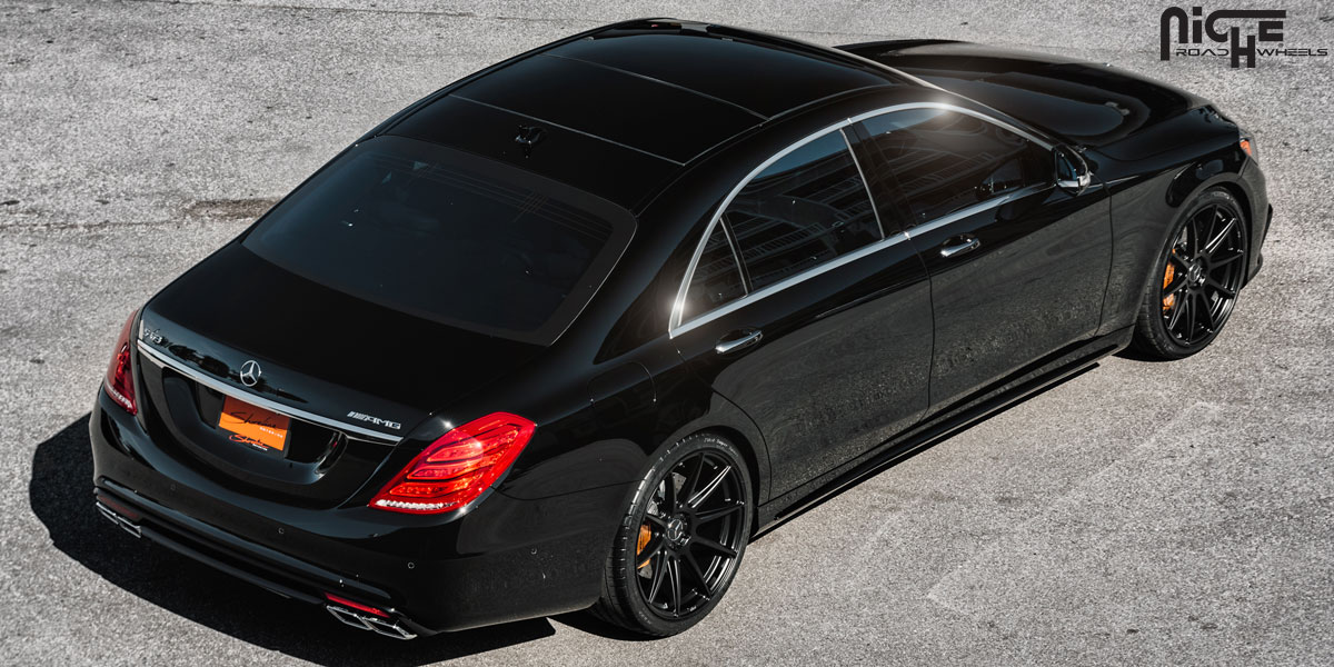 photo 4 Mercedes-Benz AMG S custom wheels Niche Essen - M147 21x9.0, ET , tire size 245/30 R21. 21x10.5 ET 295/30 R21