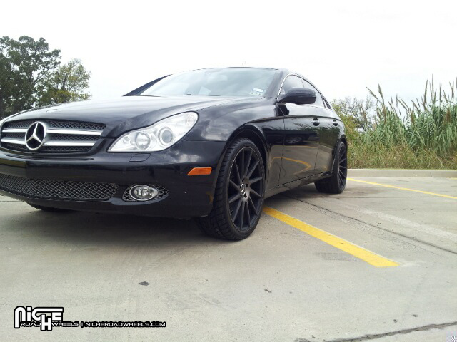 photo 3 Mercedes-Benz CLS-Class custom wheels Niche Surge - M114 20x, ET +25, tire size 245/35 R20. 20x ET+27 285/30 R20