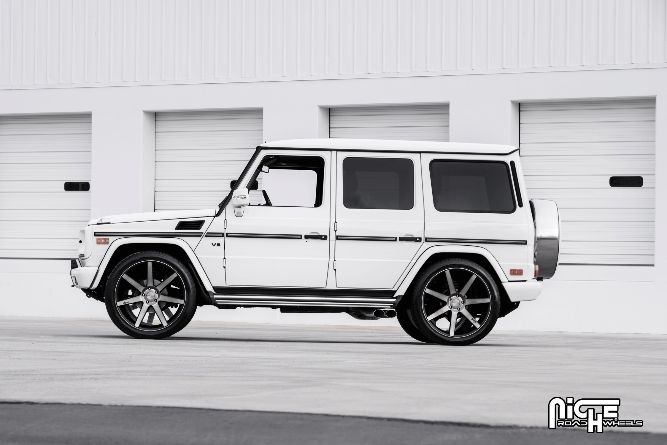 photo 2 Mercedes-Benz G-Class custom wheels Niche Verona - M150 24x, ET , tire size 285/40 R24. x ET 
