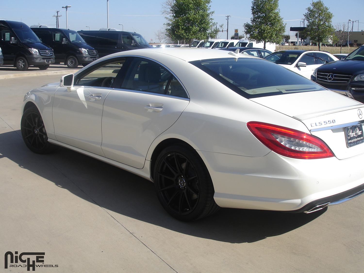 photo 3 Mercedes-Benz CLS-Class custom wheels Niche Essen - M147 19x8.5, ET , tire size 255/35 R19. 19x10.0 ET 285/30 R19