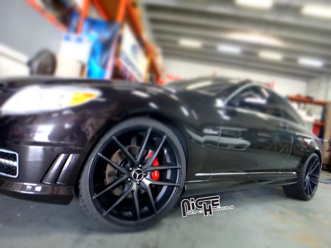 photo 3 Mercedes-Benz CL-Class custom wheels Niche Targa - M130 22x, ET +35, tire size 245/30 R22. 22x ET+45 295/25 R22