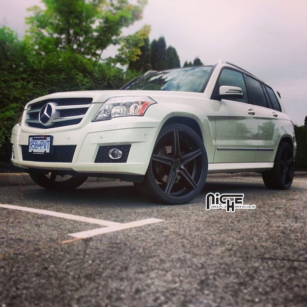 photo 1 Mercedes-Benz GLK-Class custom wheels Niche Apex - M126  22x, ET , tire size 265/30 R22. x ET 