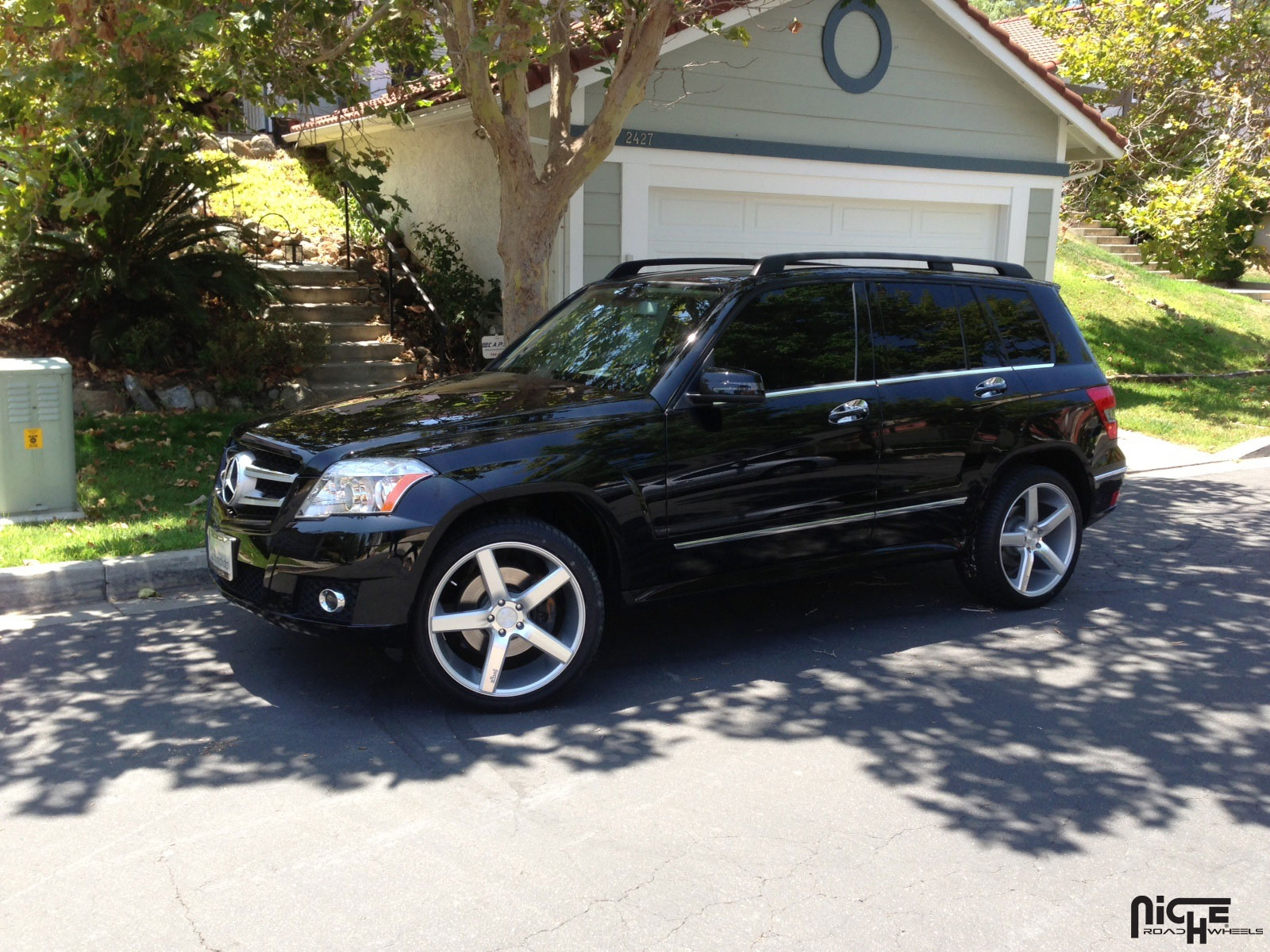 photo 1 Mercedes-Benz GLK-Class custom wheels Niche Milan - M135 20x8.5, ET , tire size X R20. x ET 