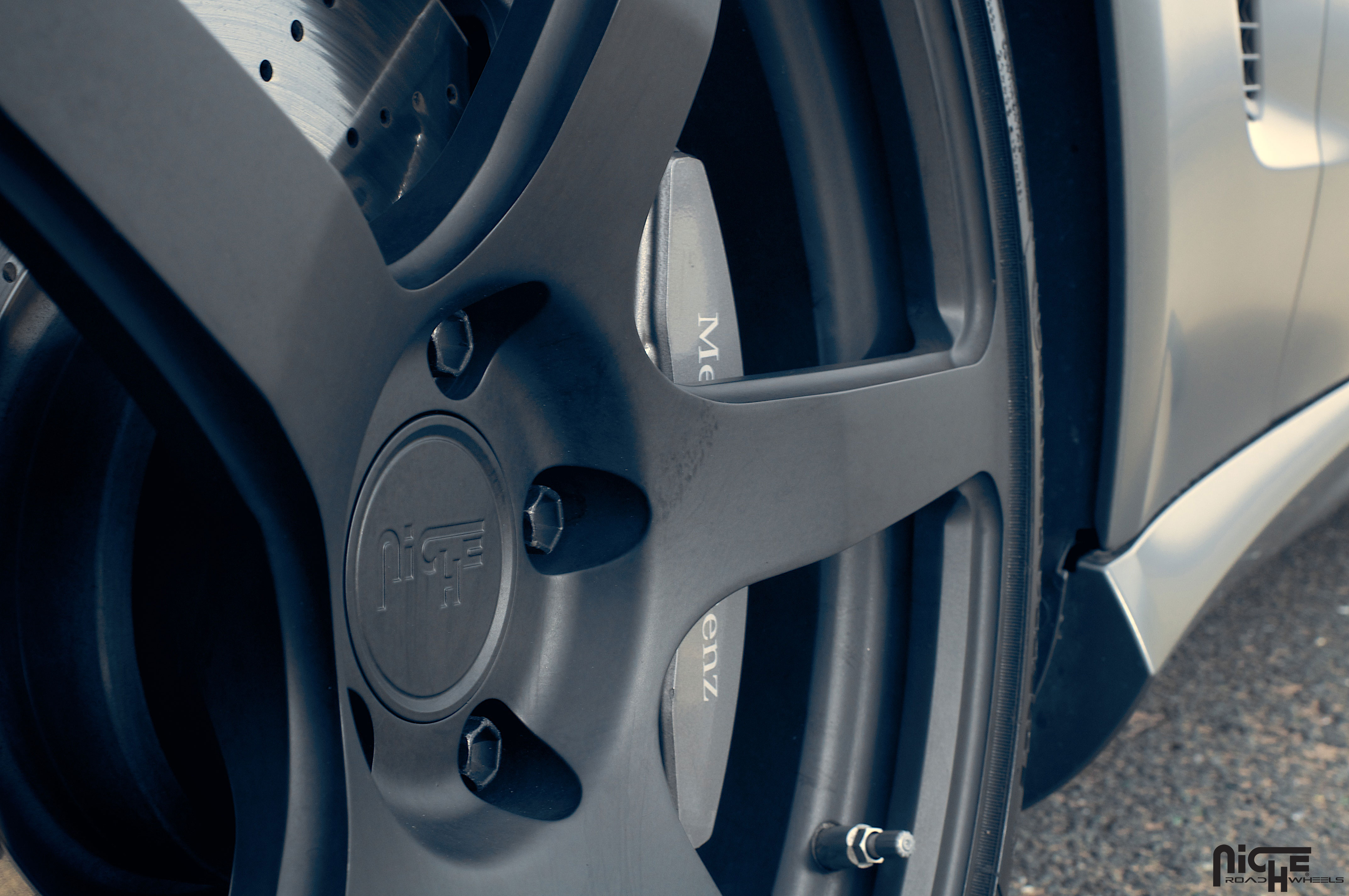 photo 2 Mercedes-Benz SL-Class custom wheels Niche Scuderia 5 19x8.5, ET , tire size X R19. 19x11.0 ET