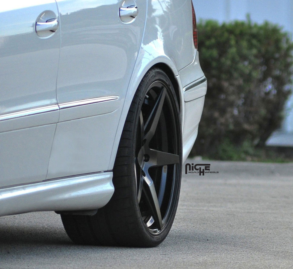 photo 1 Mercedes-Benz E-Class custom wheels Niche Le Mans - M321 20x9.0, ET , tire size X R20. 20x10.5 ET 