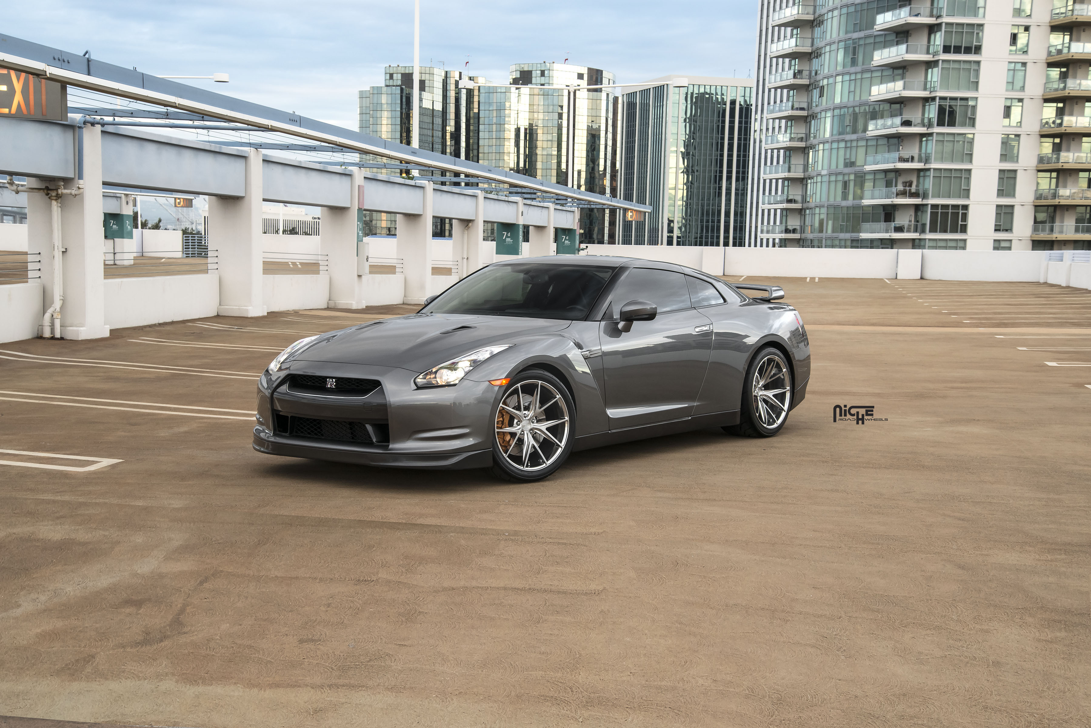photo 5 Nissan GT-R custom wheels Niche Misano 20x10.0, ET , tire size X R20. 20x12.0 ET 