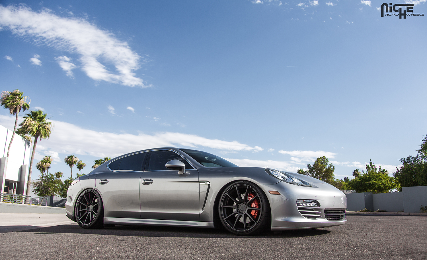 photo 3 Porsche Panamera custom wheels Niche Essen - M147 21x9.0, ET , tire size 265/30 R21. 21x10.5 ET 295/30 R21