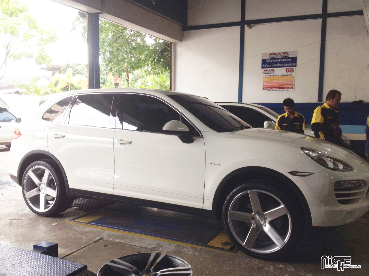 photo 1 Porsche Cayenne custom wheels Niche Milan - M135 SUV 22x10.0, ET , tire size X R22. x ET 