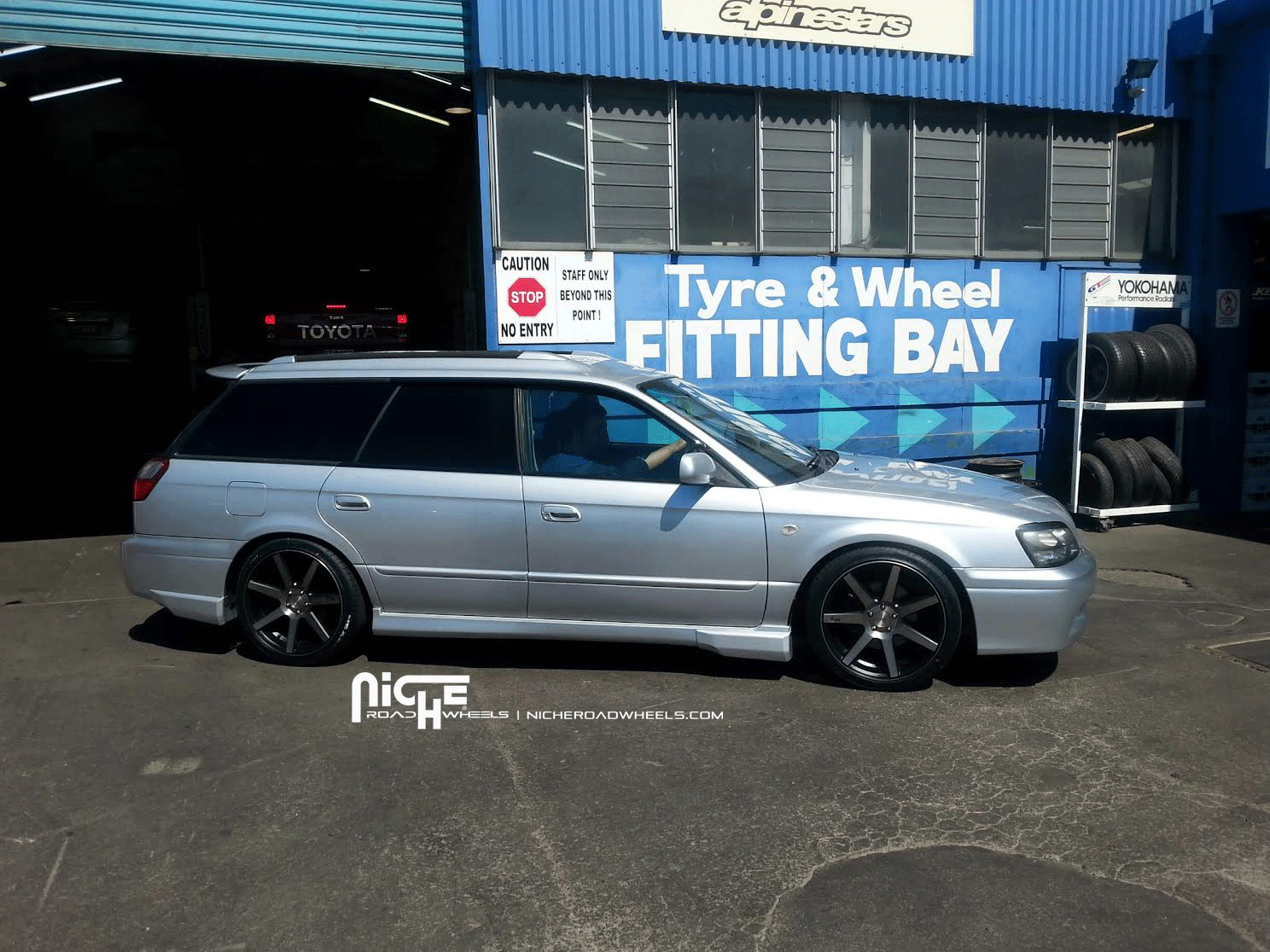photo 2 Subaru Legacy custom wheels Niche Verona - M150 18x8.0, ET , tire size 215/40 R18. x ET