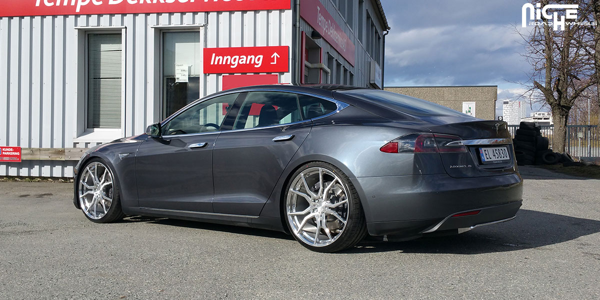 photo 2 Tesla Model S custom wheels Niche Ascari 22x9.0, ET , tire size 245/30 R22. 22x10.5 ET 295/25 R22