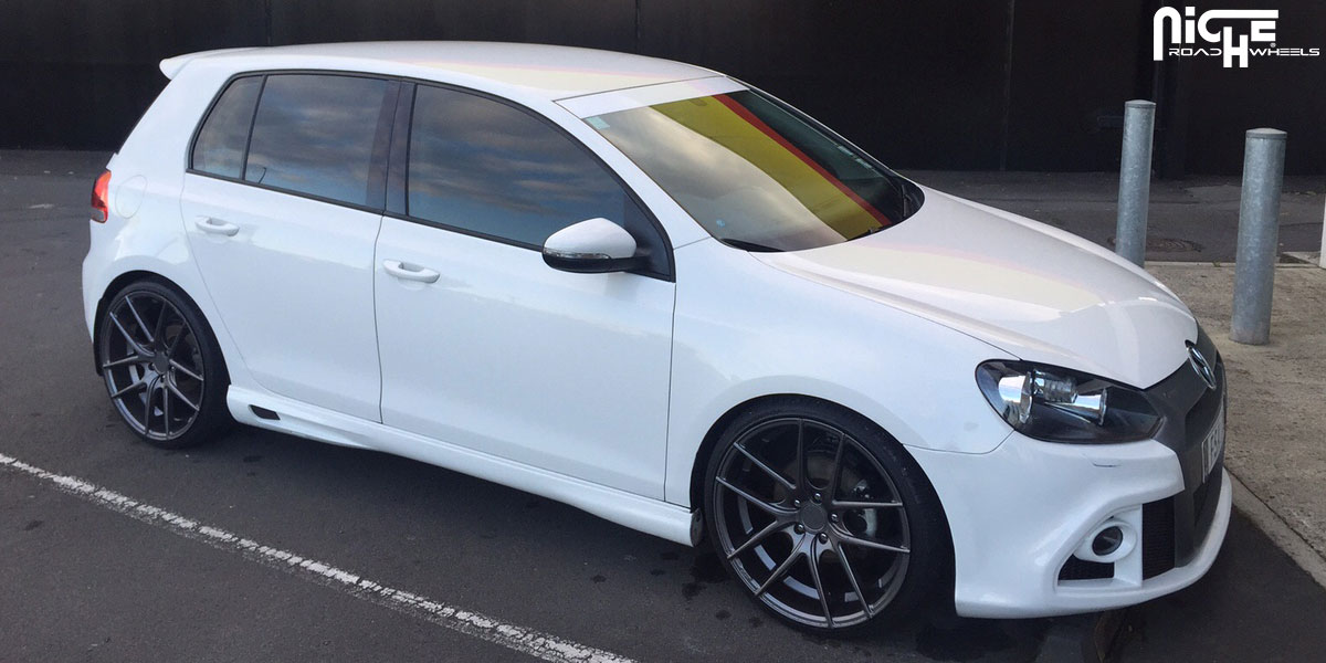 photo 1 Volkswagen Golf custom wheels Niche Targa - M129 20x8.5, ET +42, tire size 225/30 R20. x ET