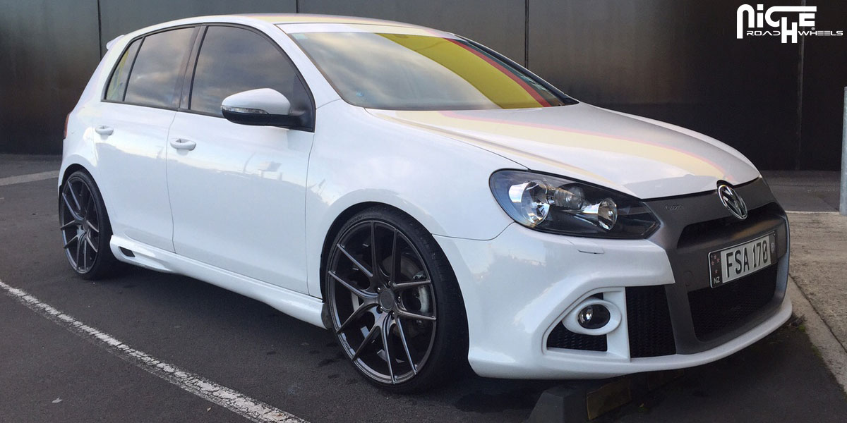 photo 3 Volkswagen Golf custom wheels Niche Targa - M129 20x8.5, ET +42, tire size 225/30 R20. x ET