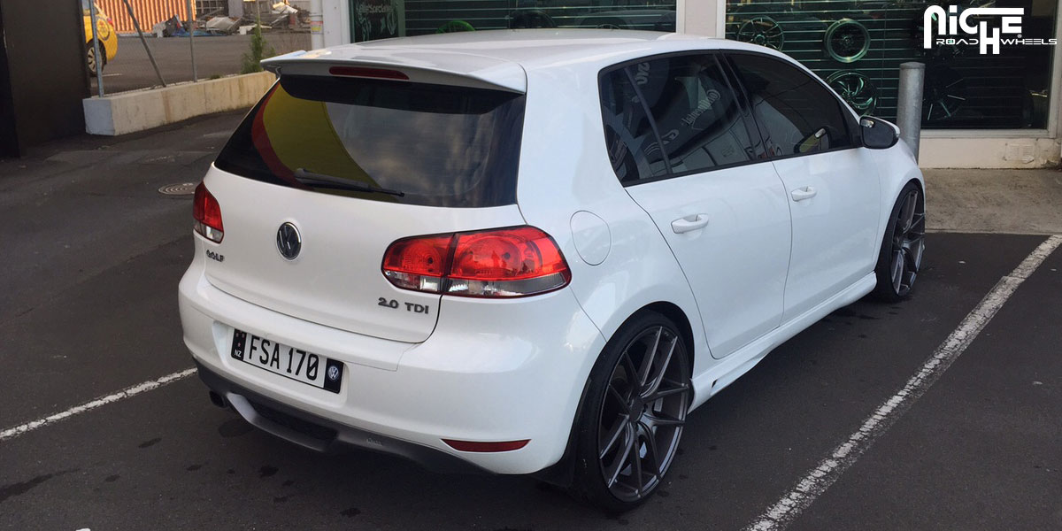 photo 5 Volkswagen Golf custom wheels Niche Targa - M129 20x8.5, ET +42, tire size 225/30 R20. x ET