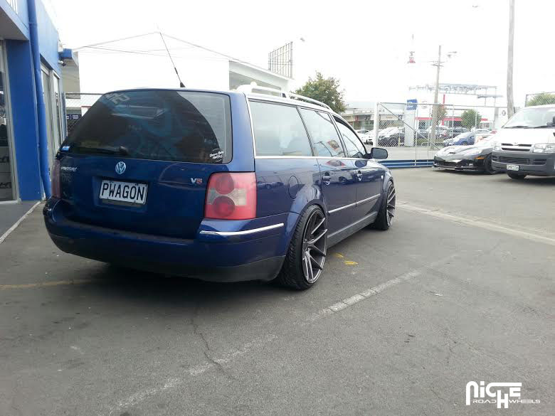 photo 4 Volkswagen Passat custom wheels Niche Targa - M129 19x, ET , tire size 225/35 R19. x ET 
