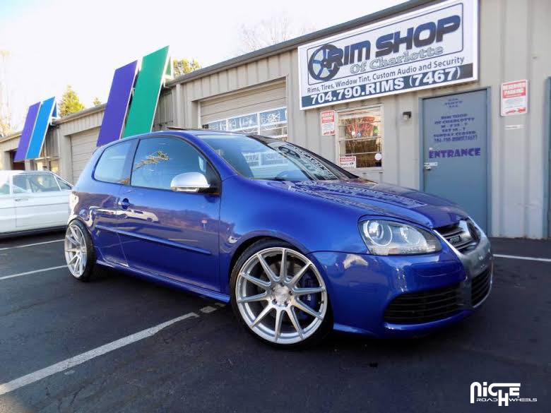 photo 2 Volkswagen GTI custom wheels Niche Essen - M146 19x, ET , tire size 225/35 R19. x ET 245/35 R