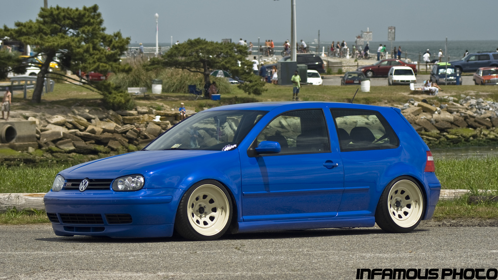photo 3 Volkswagen Golf custom wheels Diamond Racing  17x8.0, ET 0, tire size 205/40 R17. x ET 205/40 R