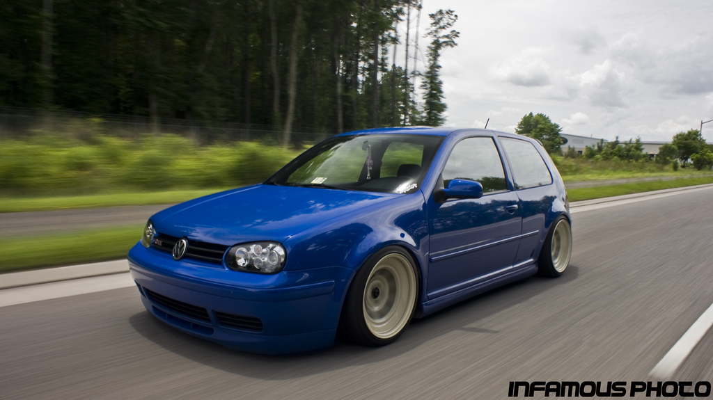 photo 10 Volkswagen Golf custom wheels Diamond Racing  17x8.0, ET 0, tire size 205/40 R17. x ET 205/40 R
