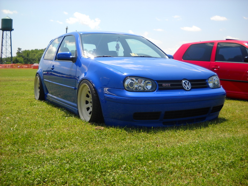 photo 13 Volkswagen Golf custom wheels Diamond Racing  17x8.0, ET 0, tire size 205/40 R17. x ET 205/40 R