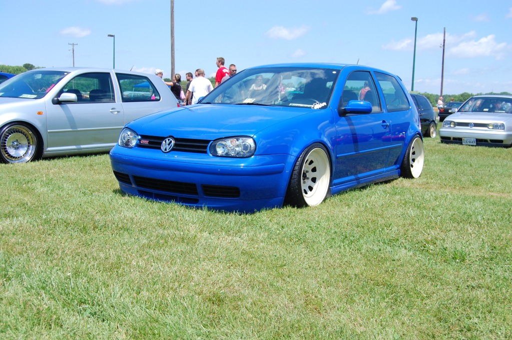photo 14 Volkswagen Golf custom wheels Diamond Racing  17x8.0, ET 0, tire size 205/40 R17. x ET 205/40 R