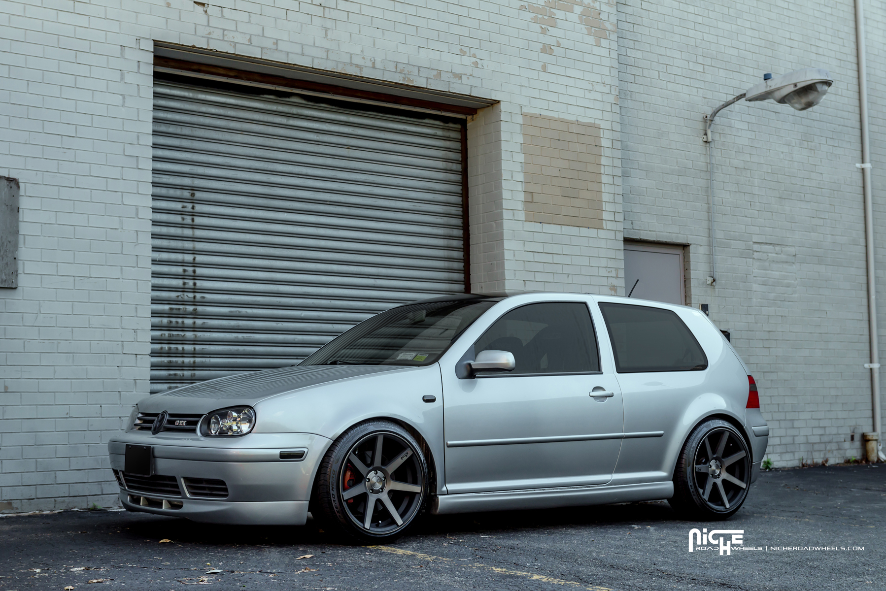 photo 5 Volkswagen GTI custom wheels Niche Verona - M150 18x9.5, ET , tire size 225/40 R18. x ET