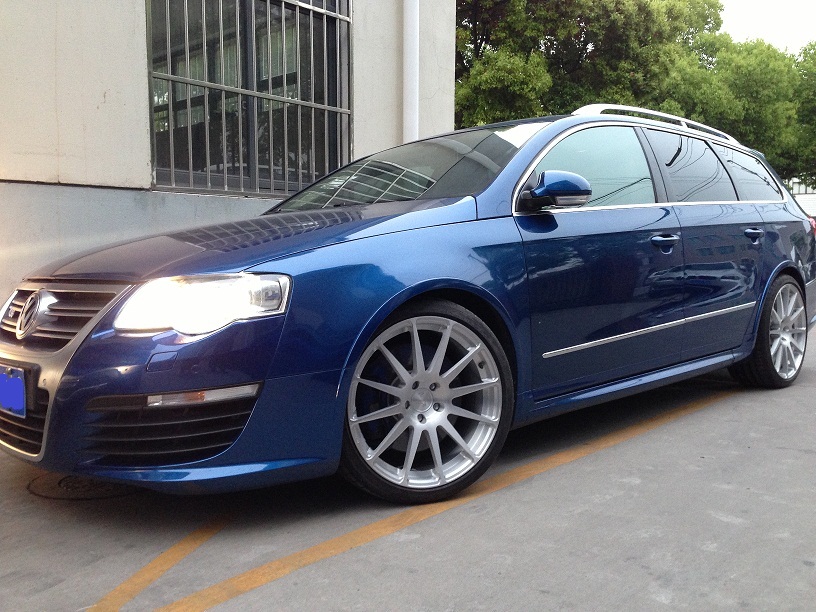 photo 1 Volkswagen Jetta SportWagen custom wheels Niche Spa 19x, ET , tire size X R19. x ET 