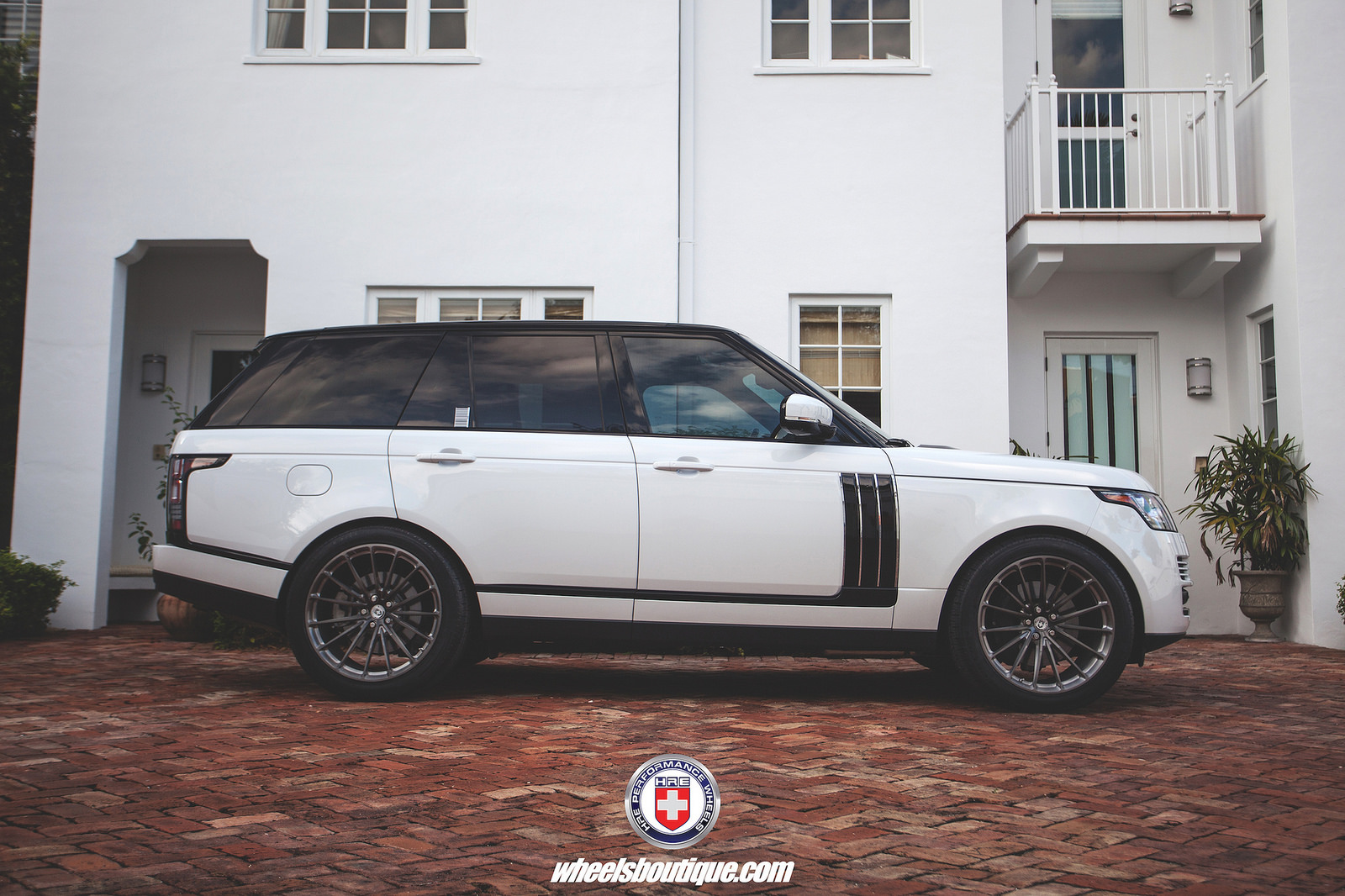 photo 4 Land Rover Range Rover custom wheels HRE P103 22x10.5, ET , tire size 305/40 R22. x ET