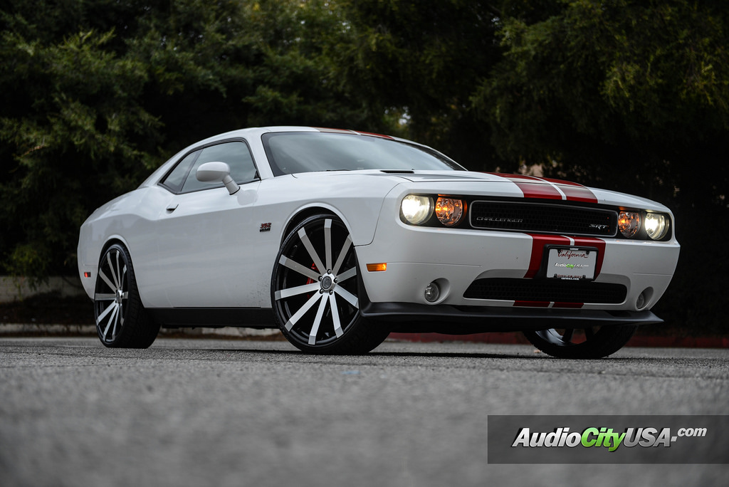 photo 3 Dodge Challenger custom wheels Velocity VW 12 24x10.0, ET , tire size 255/30 R24. x ET