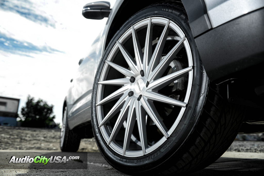 photo 1 Toyota Highlander custom wheels Varro VD 15 22x9.0, ET , tire size 265/40 R22. x ET