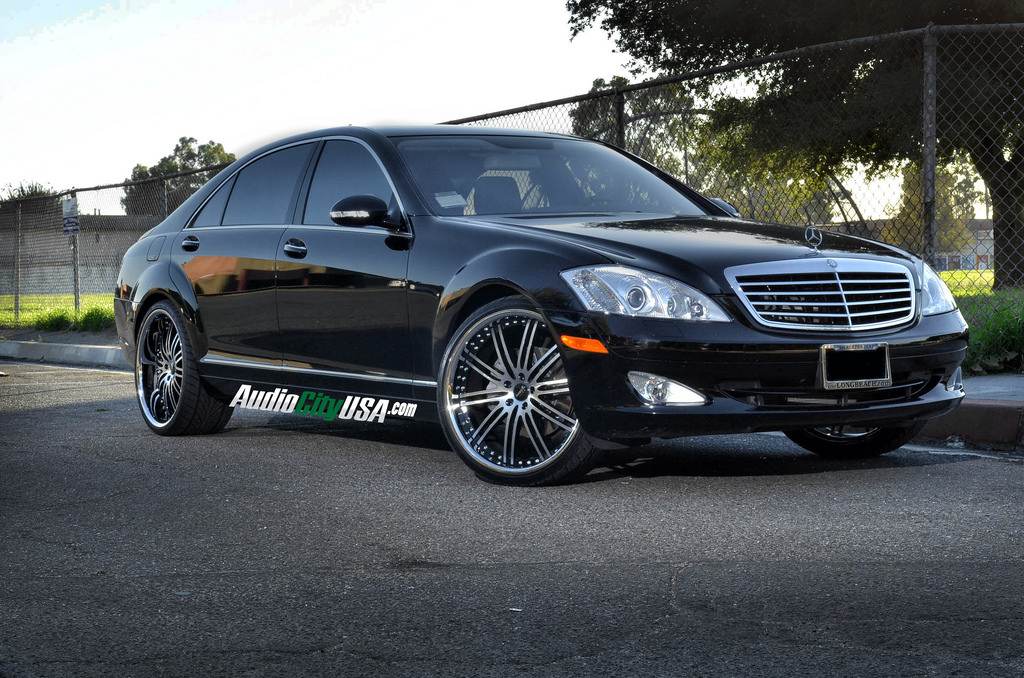 photo 3 Mercedes-Benz S-Class custom wheels Vertini Hennessey 22x9.0, ET , tire size 245/30 R22. 22x10.5 ET 295/25 R22