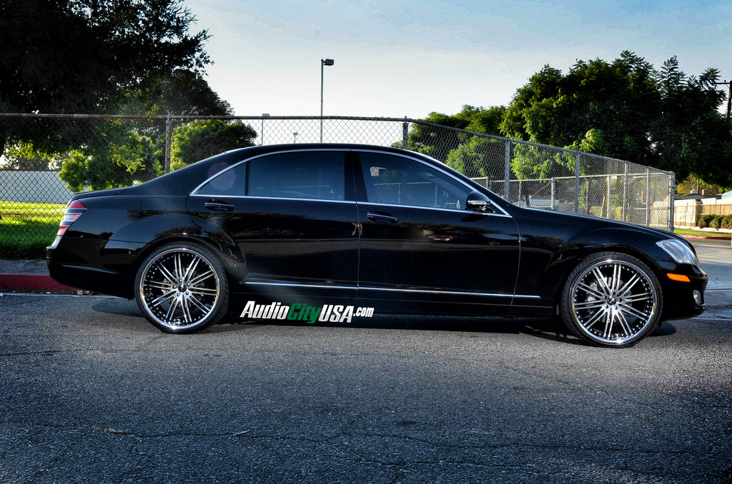photo 5 Mercedes-Benz S-Class custom wheels Vertini Hennessey 22x9.0, ET , tire size 245/30 R22. 22x10.5 ET 295/25 R22