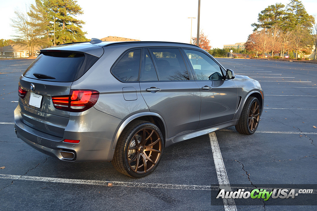 photo 2 BMW X5 M custom wheels Varro VD 01 22x9.0, ET , tire size 295/30 R22. 22x10.5 ET 335/25 R22
