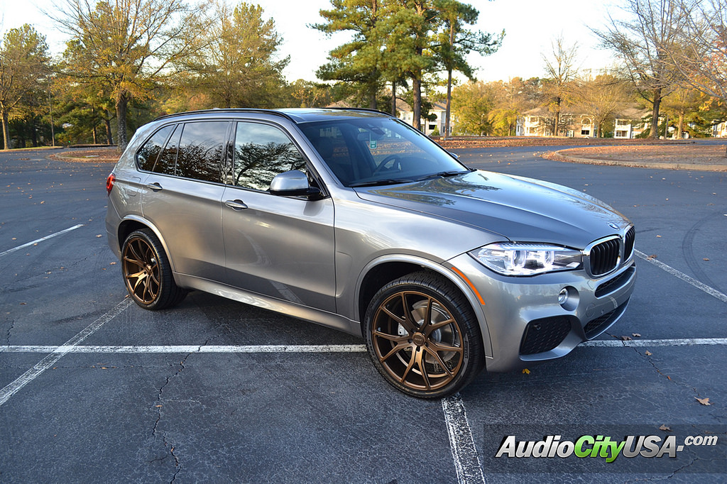 photo 1 BMW X5 M custom wheels Varro VD 01 22x9.0, ET , tire size 295/30 R22. 22x10.5 ET 335/25 R22