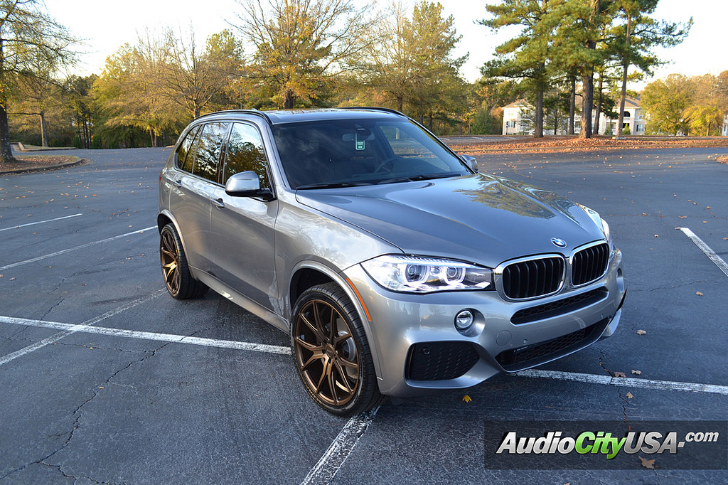 photo 4 BMW X5 M custom wheels Varro VD 01 22x9.0, ET , tire size 295/30 R22. 22x10.5 ET 335/25 R22
